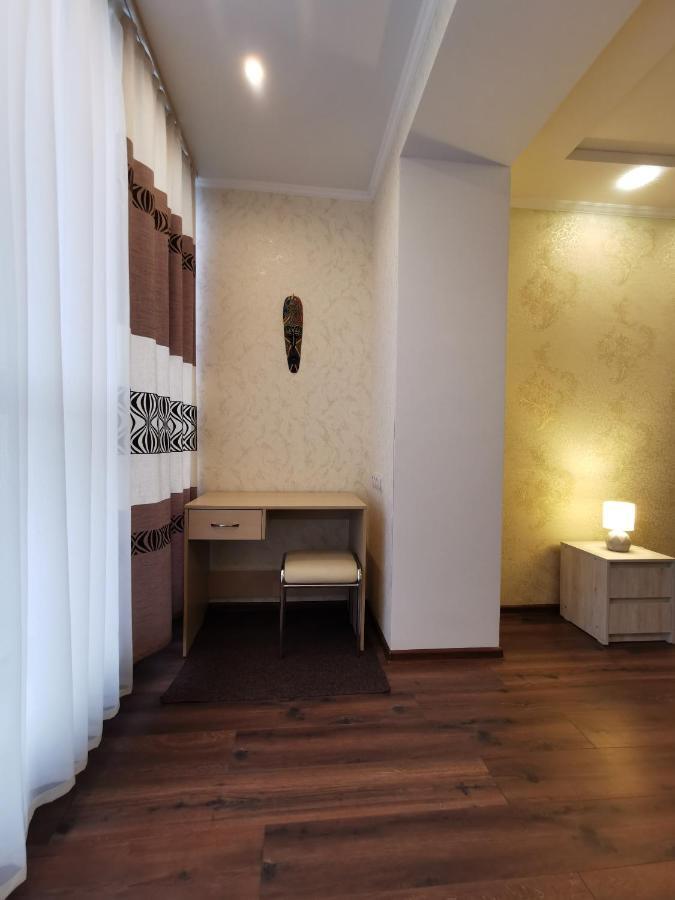 Chernigov City Apartments Na Peremohy Dış mekan fotoğraf